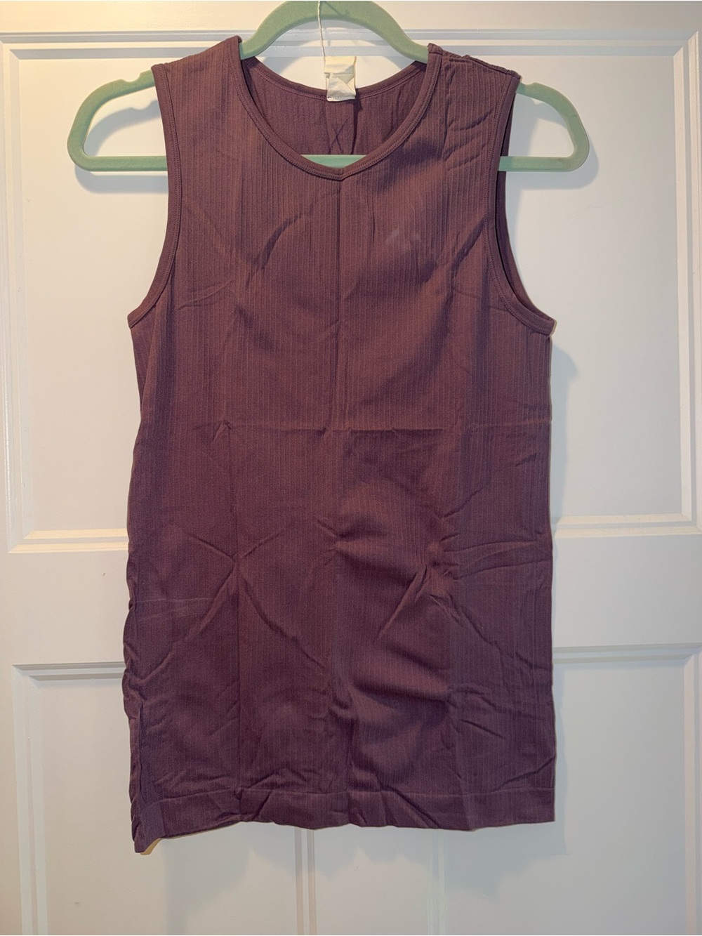 ZYIA Seamless Ribbed Tanktop - Purple - Size Medium